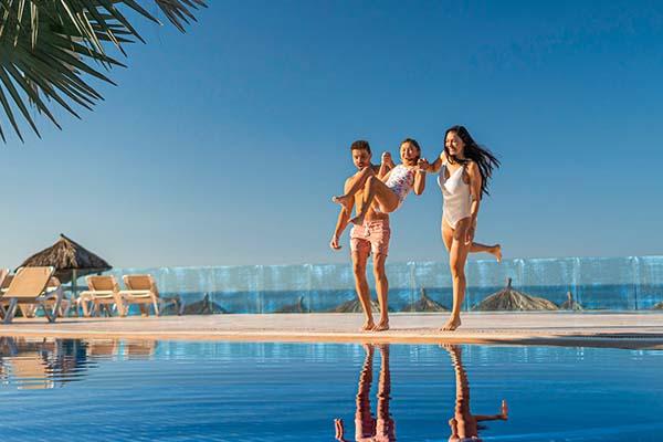 ¡Anticipa tu reserva y ahorra más! Krystal Grand® Cancún All Inclusive ¡Anticipa tu reserva y ahorra más! Krystal Grand® Cancún All Inclusive