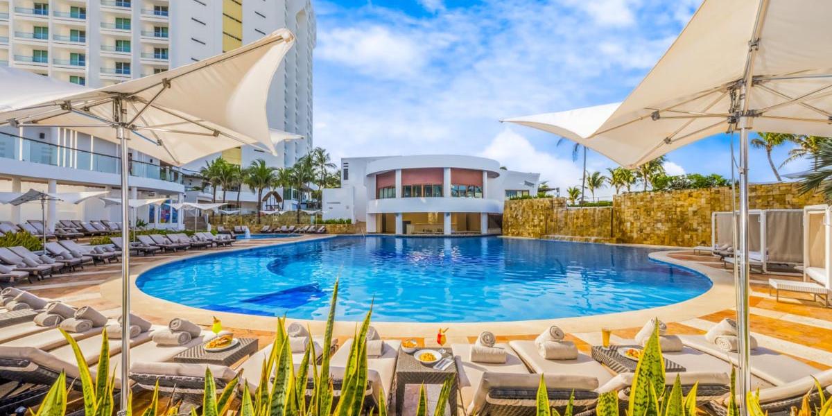 Piscinas Krystal Grand® Cancún All Inclusive Piscinas Krystal Grand® Cancún All Inclusive