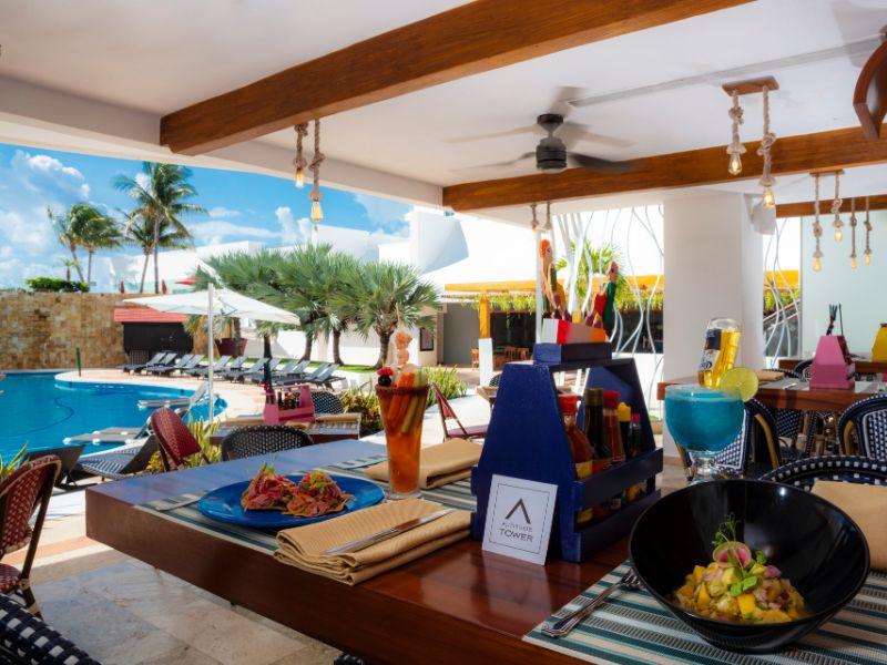 Snacks a toda hora  Krystal Grand® Cancún All Inclusive Snacks a toda hora  Krystal Grand® Cancún All Inclusive