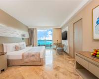Superior Ocean Front Krystal Grand® Cancún All Inclusive Superior Ocean Front Krystal Grand® Cancún All Inclusive