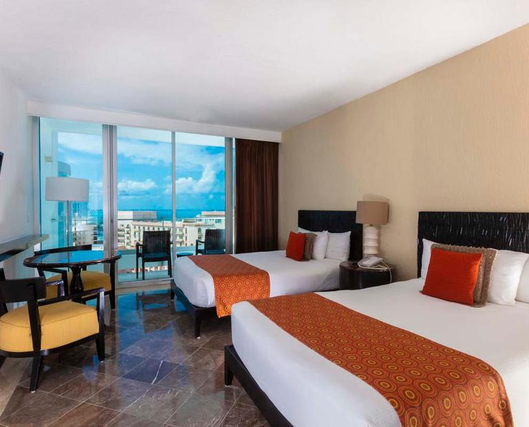 Estándar Vista Parcial al Mar Krystal Grand® Cancún All Inclusive Estándar Vista Parcial al Mar Krystal Grand® Cancún All Inclusive